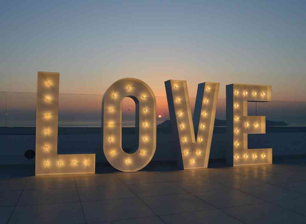 , Photos Illuminated Wedding Letters