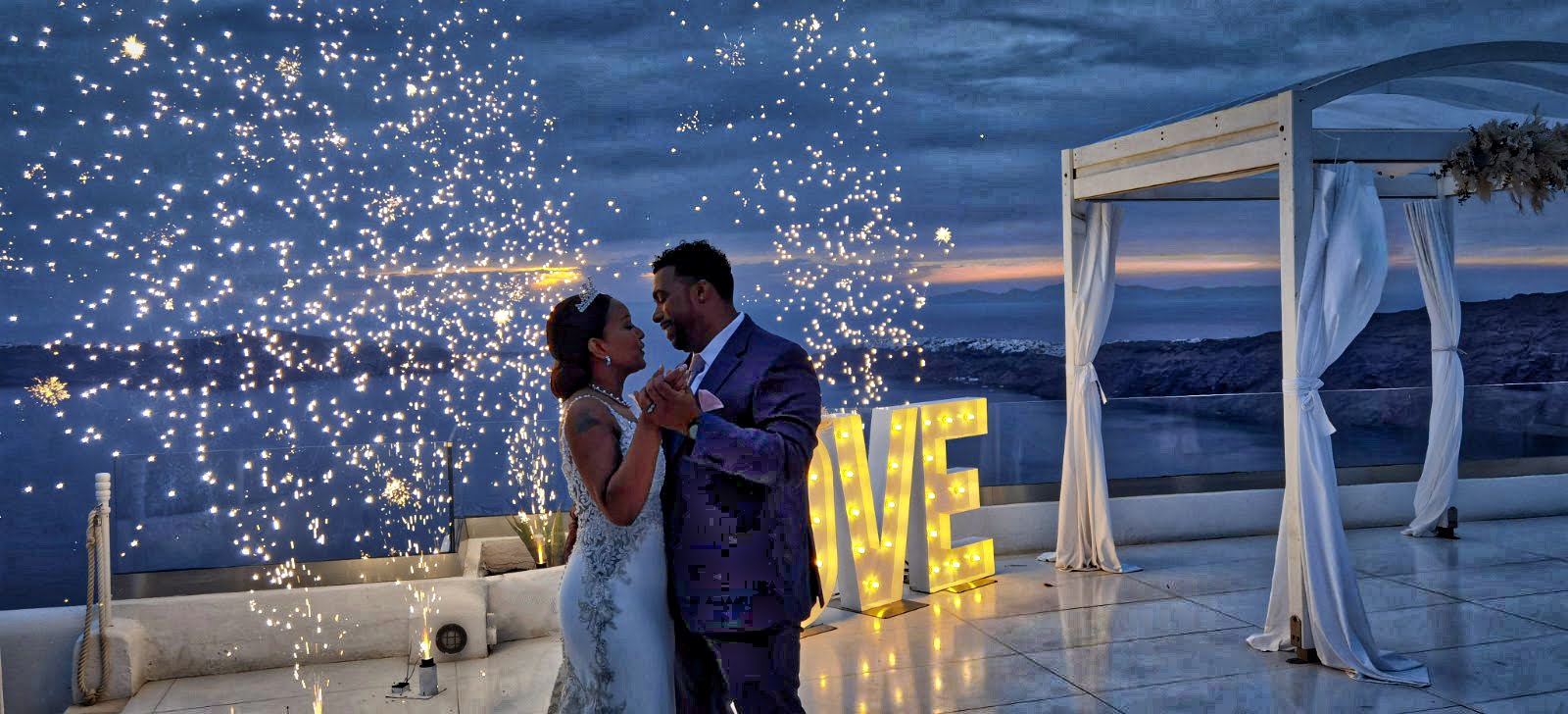 Wedding Fireworks in Santo Winery Santorini - First dance with Fireworks in santorini - Love letters in Santorini